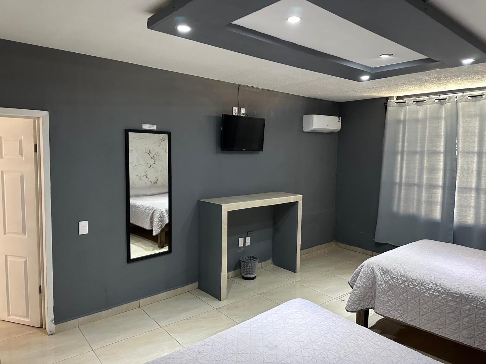 Hotel Calzada La Barca Екстериор снимка